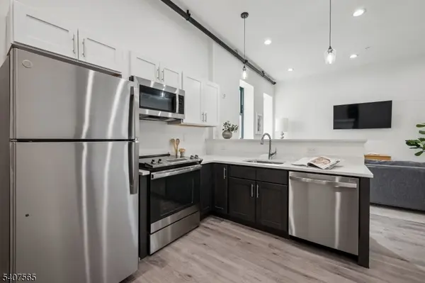 Newark City, NJ 07107,70 Roseville Ave