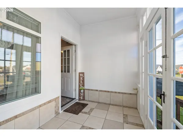 Tillamook, OR 97141,1403 5TH ST