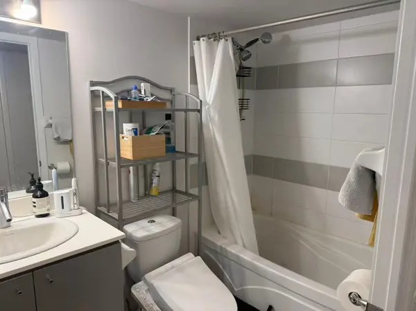 Toronto C07, ON M2N 5P6,5168 Yonge ST #1010