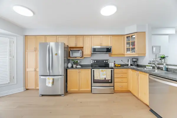 Burlington, ON L7M 4S1,3480 Upper Middle RD #86