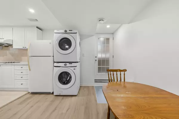 Mississauga, ON L5M 6M6,5554 Churchill Meadows BLVD #Lower