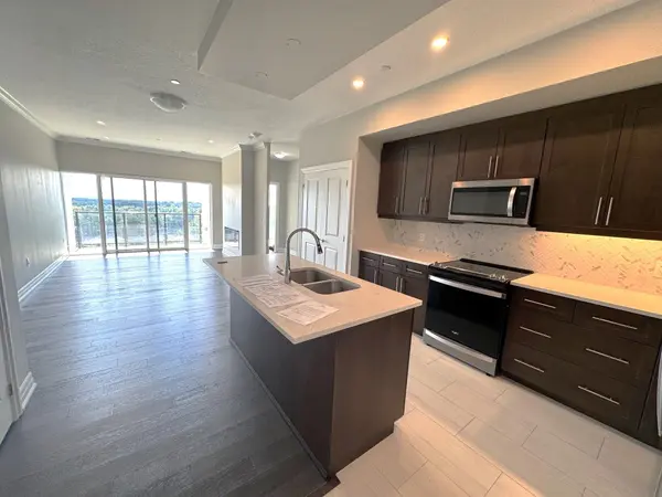 Guelph, ON N1L 1G7,1880 Gordon ST #1003