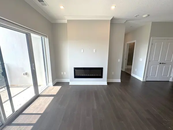 Guelph, ON N1L 1G7,1880 Gordon ST #1003