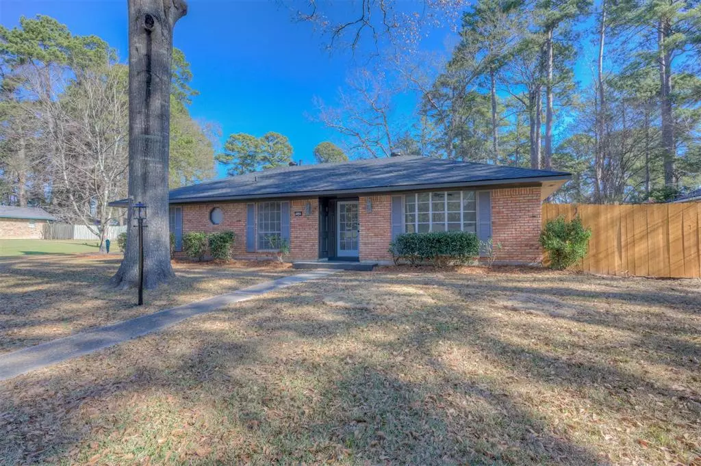 Shreveport, LA 71118,9449 Pitch Pine Drive