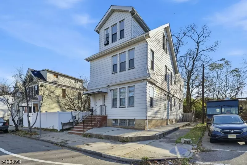 Newark City, NJ 07106,78 S Devine St