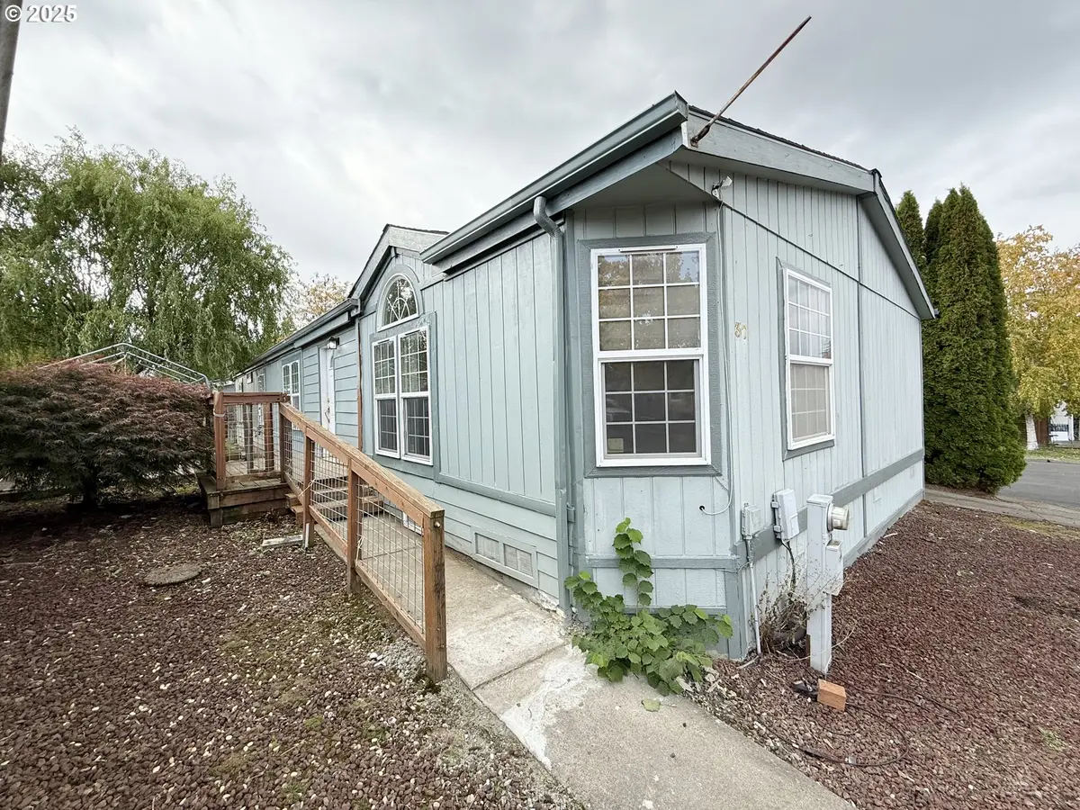 1282 E 3RD ST #37, Lafayette, OR 97127