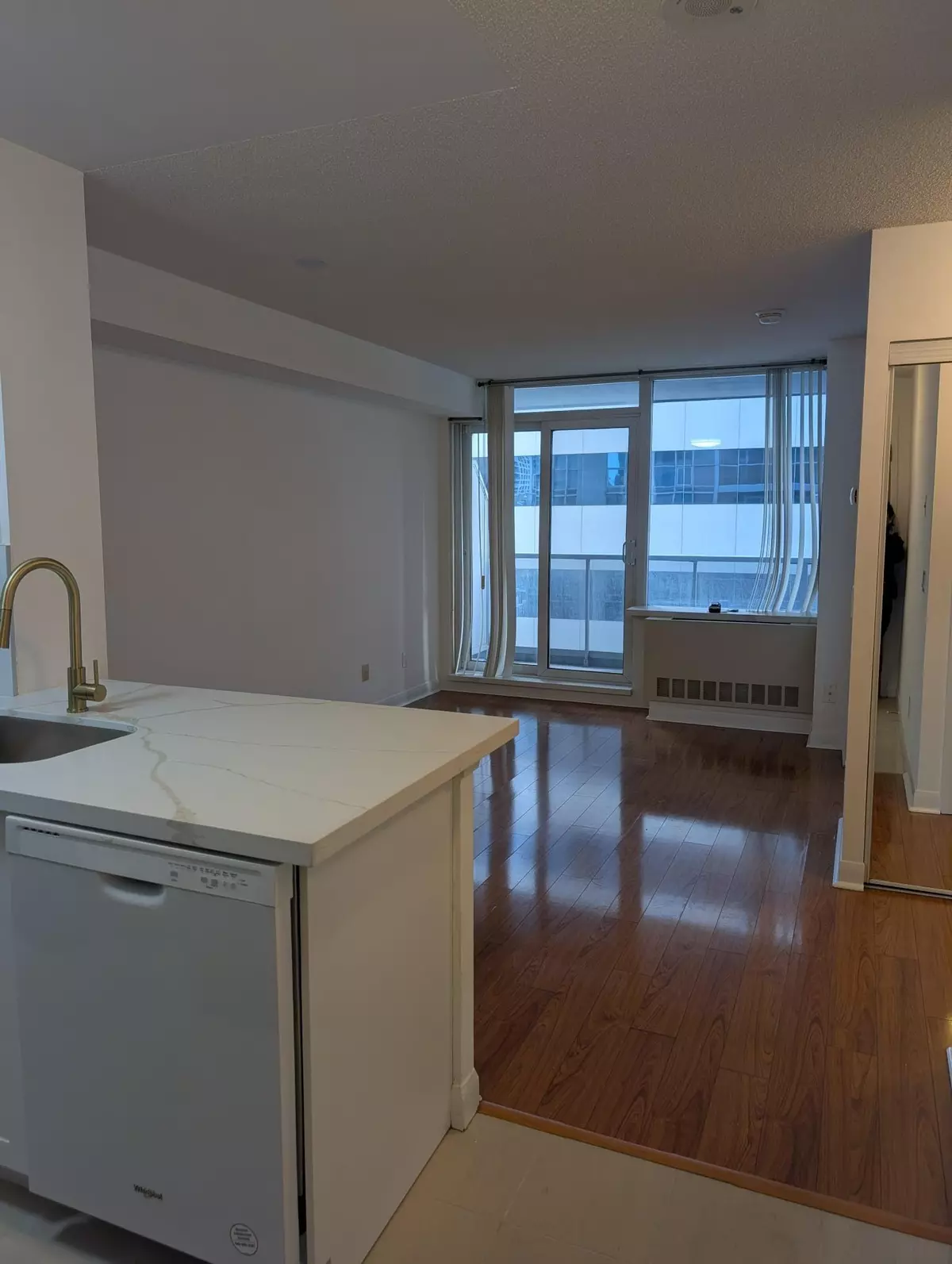 Toronto C07, ON M2N 7G9,4968 Yonge ST #1612