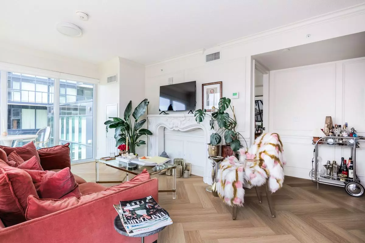 Burlington, ON L7T 0C7,1119 Cooke BLVD #B421