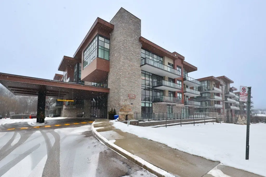 Mississauga, ON L5J 0B1,1575 Lakeshore RD W #222
