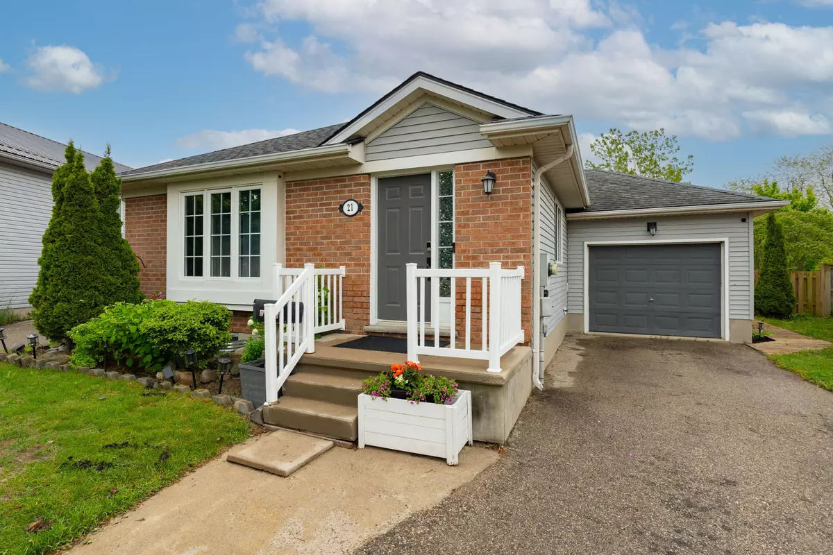 Aylmer, ON N5H 3G6,21 Erin CT