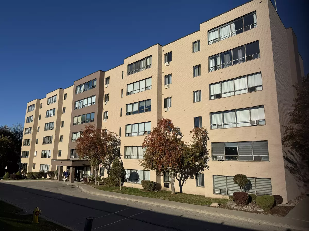 London East, ON N5Y 5J8,650 Cheapside ST #605