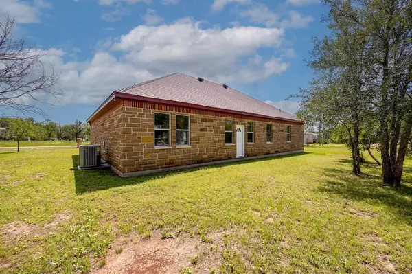 Granbury, TX 76048,3024 Red Oak Drive