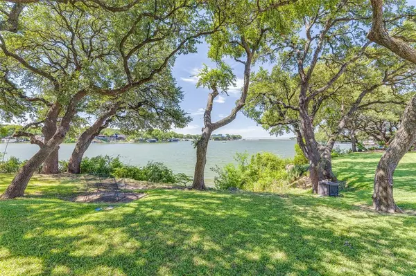 Fort Worth, TX 76179,8305 Mountain Lake Court