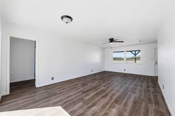 Italy, TX 76651,100 W Dilworth