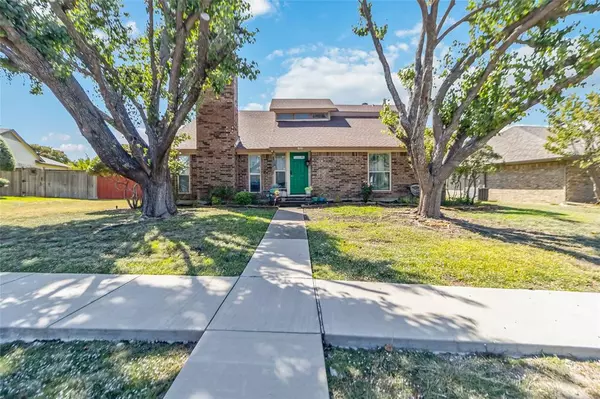 Carrollton, TX 75007,1920 Avignon Court