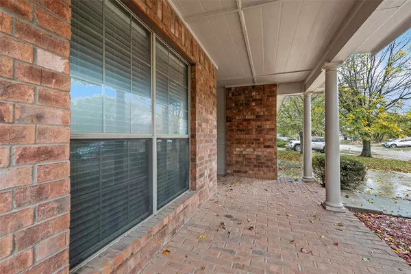 Grand Prairie, TX 75052,2875 Westover Drive