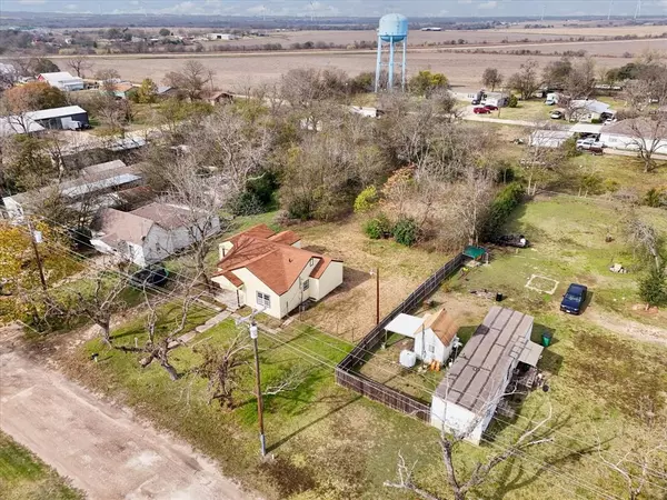 Mart, TX 76664,711 E Cowan Avenue