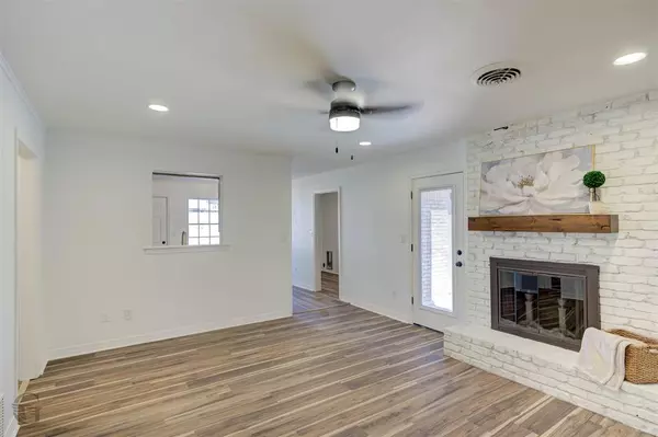 Shreveport, LA 71118,9449 Pitch Pine Drive