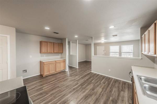 Burleson, TX 76028,900 Grant Street