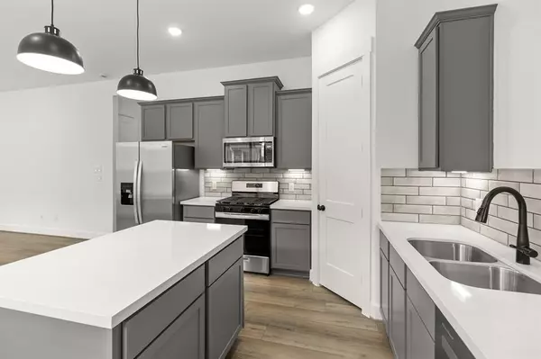 Forney, TX 75126,1734 Coachman Drive