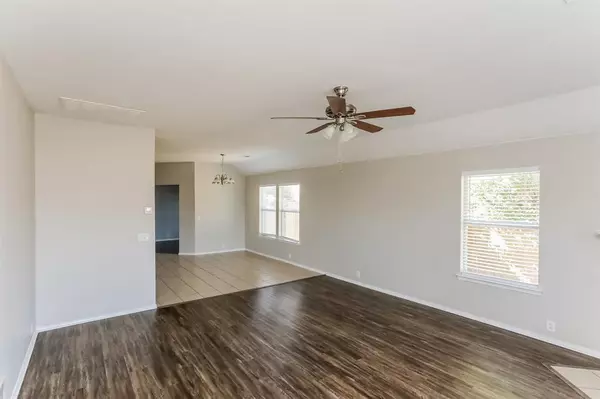 Waxahachie, TX 75165,203 Bear Trail