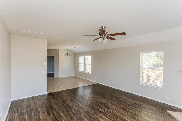 Waxahachie, TX 75165,203 Bear Trail