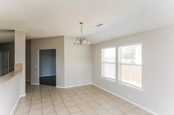 Waxahachie, TX 75165,203 Bear Trail