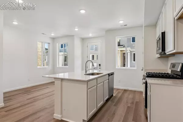 Colorado Springs, CO 80915,2438 Serviceberry GRV