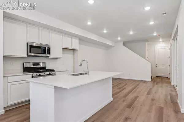 Colorado Springs, CO 80915,2438 Serviceberry GRV