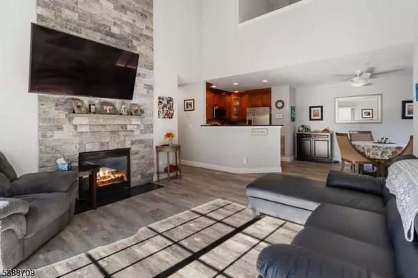 Pompton Lakes Boro, NJ 07442,68 Mountainside Dr