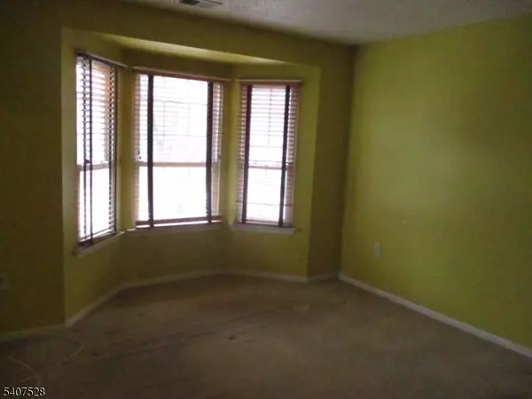 Newark City, NJ 07103,76 Boston St