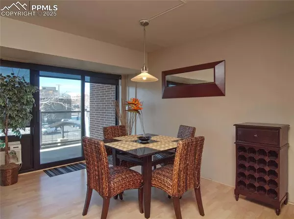 Colorado Springs, CO 80903,417 E Kiowa ST #304