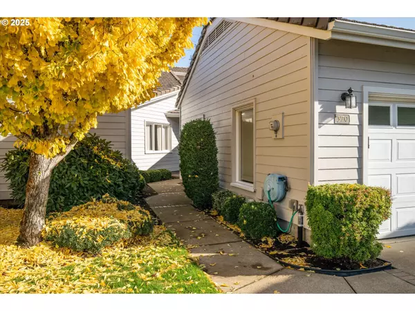 Creswell, OR 97426,370 MAGNOLIA DR