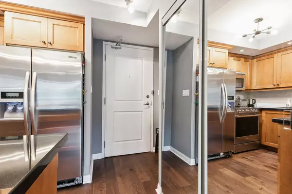 Toronto C10, ON M4P 3J9,900 Mount Pleasant RD #121