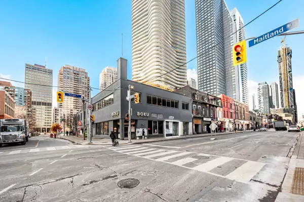 Toronto C01, ON M4Y 1C3,530 Yonge ST