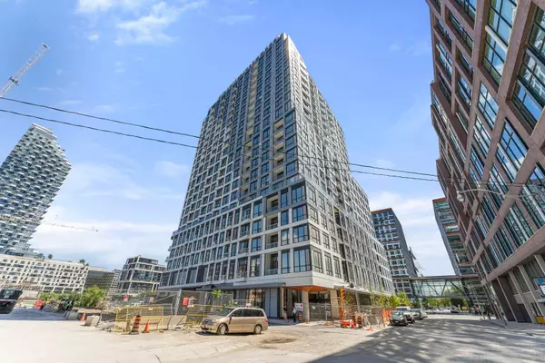15 Richardson ST #1808, Toronto C08, ON M5A 0Y5