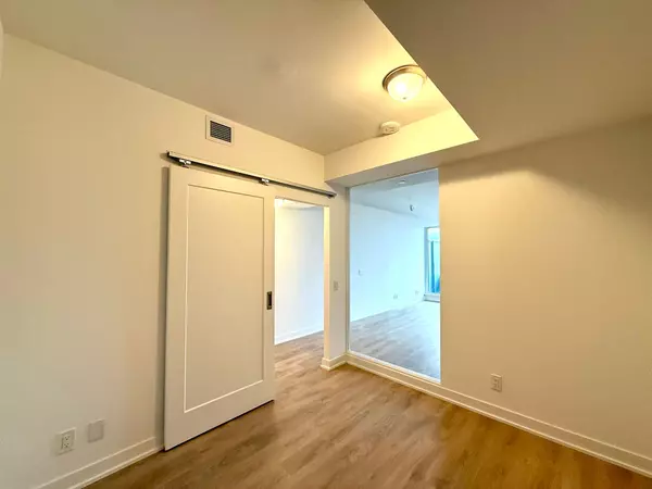 Toronto E06, ON M1N 0C7,2 Manderley DR #623