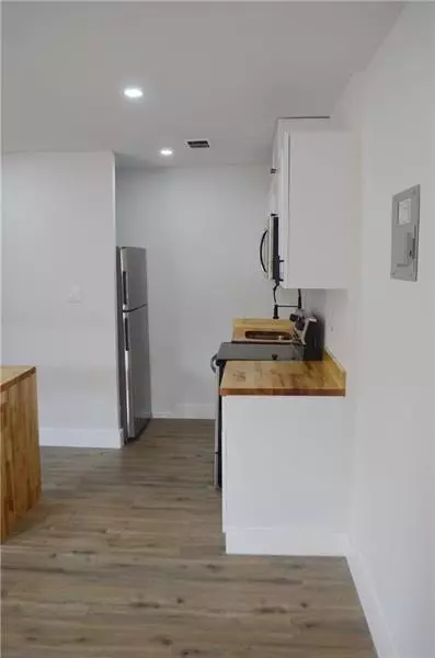 Fort Lauderdale, FL 33306,1630 North Dixie Hwy #6