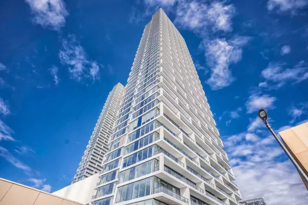 5 Buttermill AVE #1806, Vaughan, ON L4K 0J5