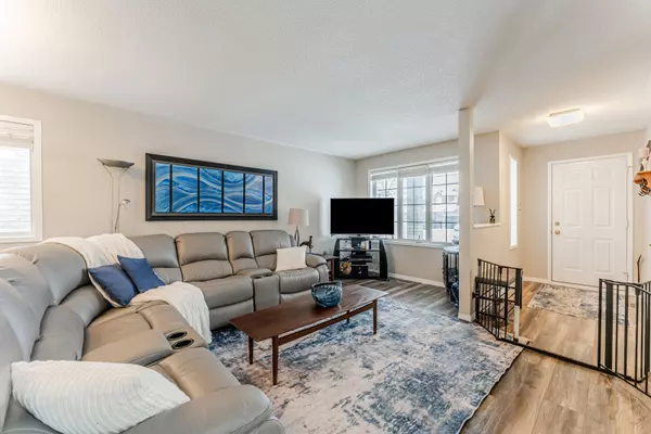 Barrie, ON L4N 9Z8,53 Butternut DR