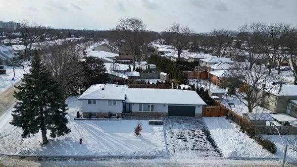 Burlington, ON L7L 4M6,626 Cape AVE