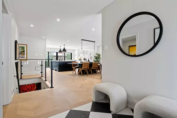 Toronto W09, ON M9R 2W6,45 Pettit DR