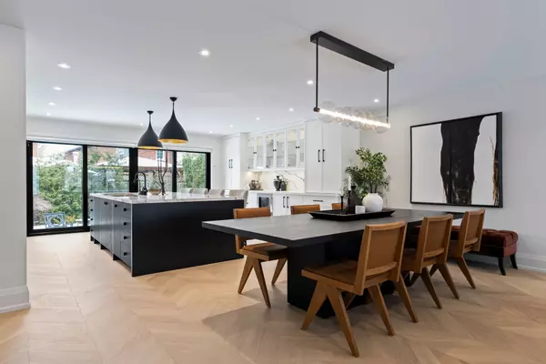 Toronto W09, ON M9R 2W6,45 Pettit DR