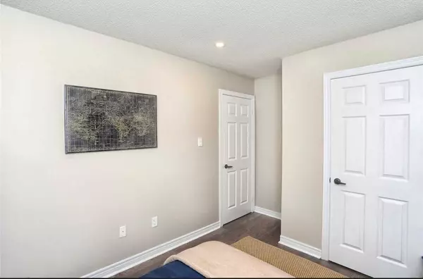 Brampton, ON L6Y 5N4,71 Pantomine BLVD #Basement