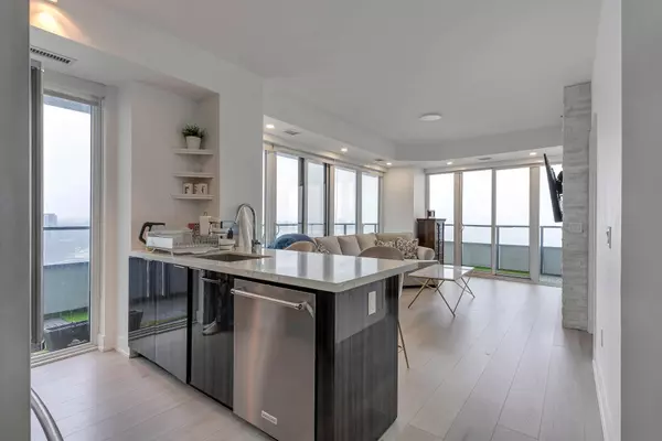 Toronto W06, ON M8V 0C7,20 Shore Breeze DR SE #3107