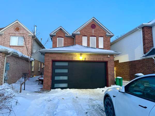 17 Trammell LN, Brampton, ON L6Y 4J3