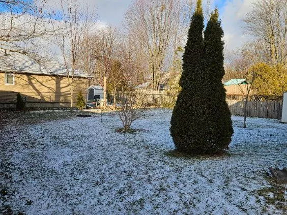 Petrolia, ON N0N 1R0,4360 Petrolia Line