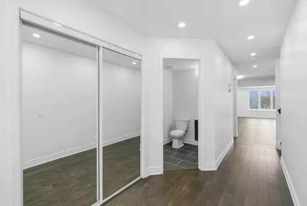 Niagara Falls, ON L2H 2Y6,8139 Buckeye CRES