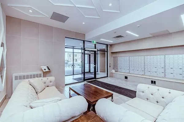 Brantford, ON N3T 2L3,1 Wellington ST #404