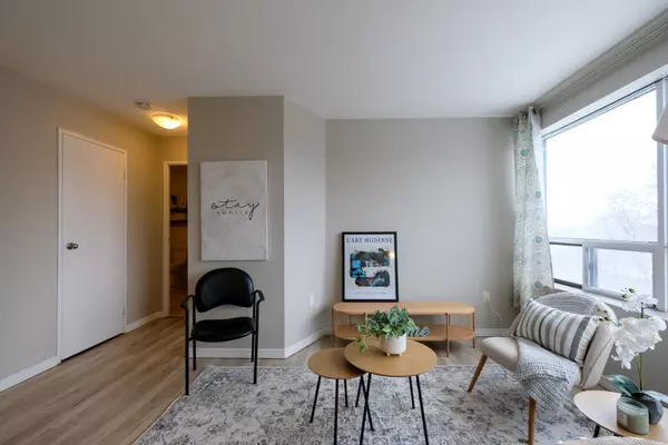 London East, ON N5Y 5J8,650 Cheapside ST #605